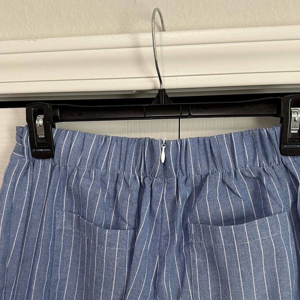 Pin Striped Wide Leg Pants - Picture 6 of 6